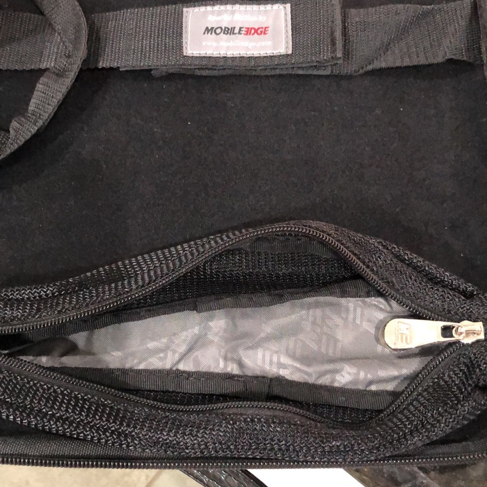 Mobile Edge Computer Case - Picture 8 of 14
